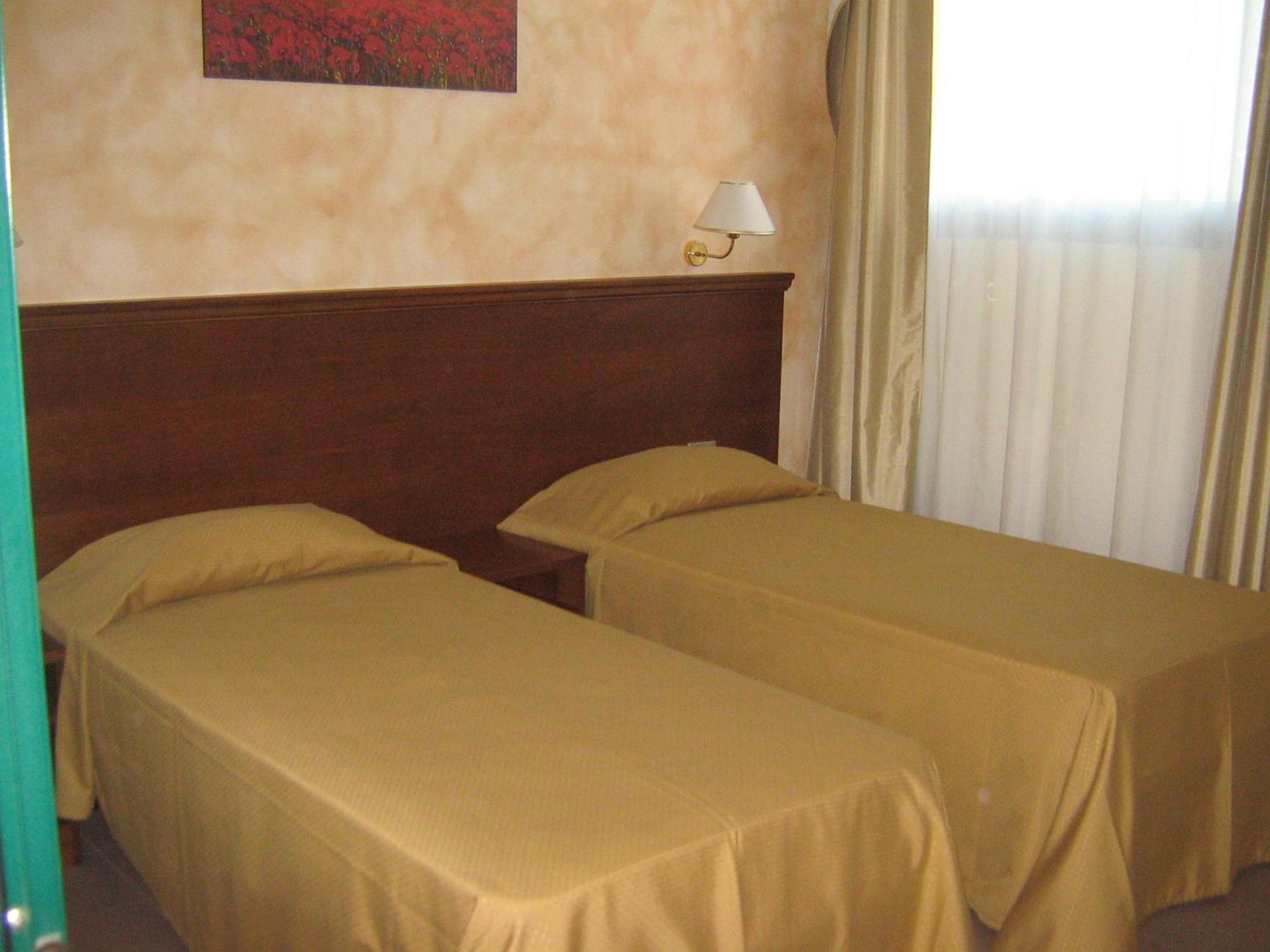 Hostiliae Ciminiera Hotel Ostiglia Экстерьер фото