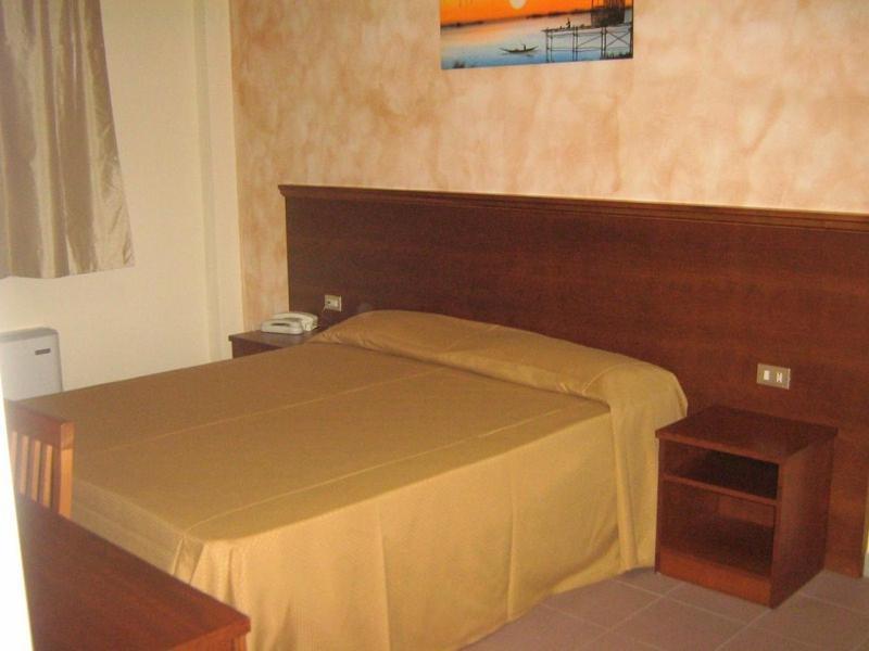 Hostiliae Ciminiera Hotel Ostiglia Экстерьер фото